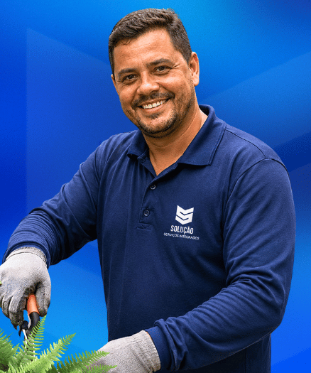 Profissional de jardinagem da Solução Serviços